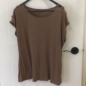 San Francisco open shoulder top